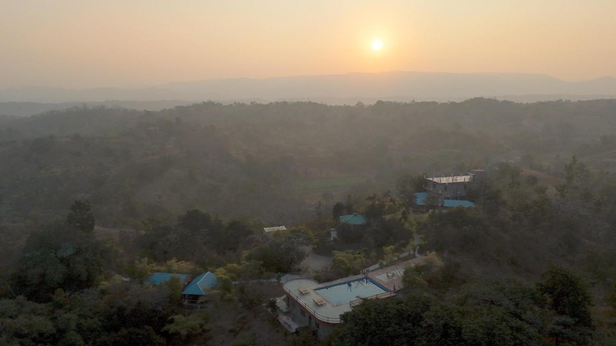 The Sky Imperial Jungle Camp Resort Kumbhalgarh Exteriér fotografie